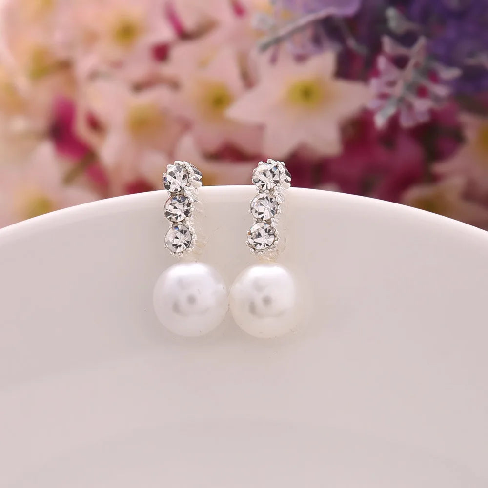 Brincos 2017 Hot Fashion Simple Personality Simple High-end Imitation Pearl Earrings Women Jewelry Wholesale Crystal Earrings