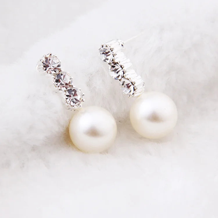 Brincos 2017 Hot Fashion Simple Personality Simple High-end Imitation Pearl Earrings Women Jewelry Wholesale Crystal Earrings